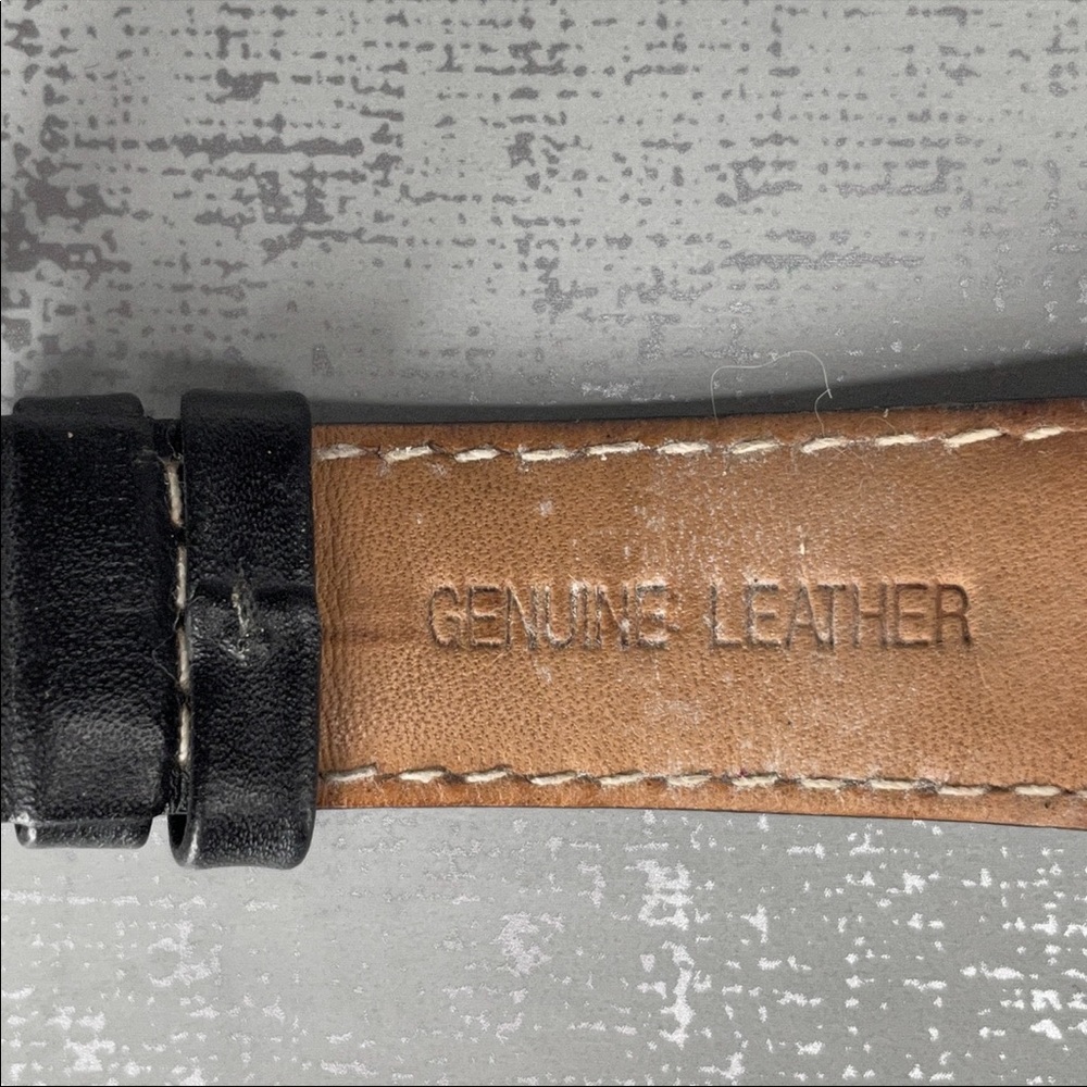 Men’s Watch - Picture 7 of 11